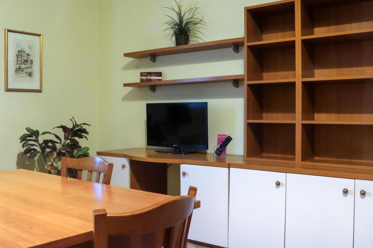 Villa Meli Lupi - Residenze Temporanee Parma Eksteriør bilde