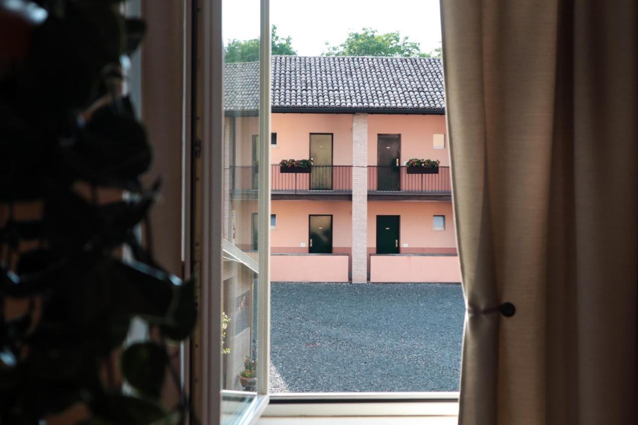 Villa Meli Lupi - Residenze Temporanee Parma Eksteriør bilde