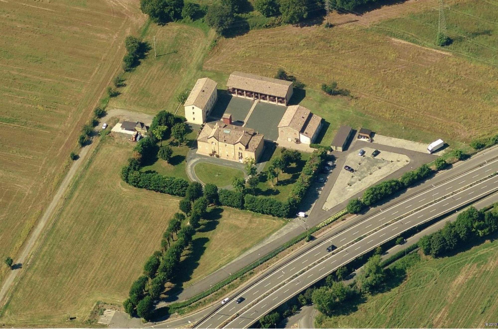 Villa Meli Lupi - Residenze Temporanee Parma Eksteriør bilde