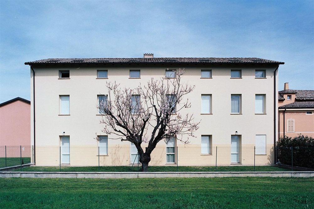 Villa Meli Lupi - Residenze Temporanee Parma Eksteriør bilde