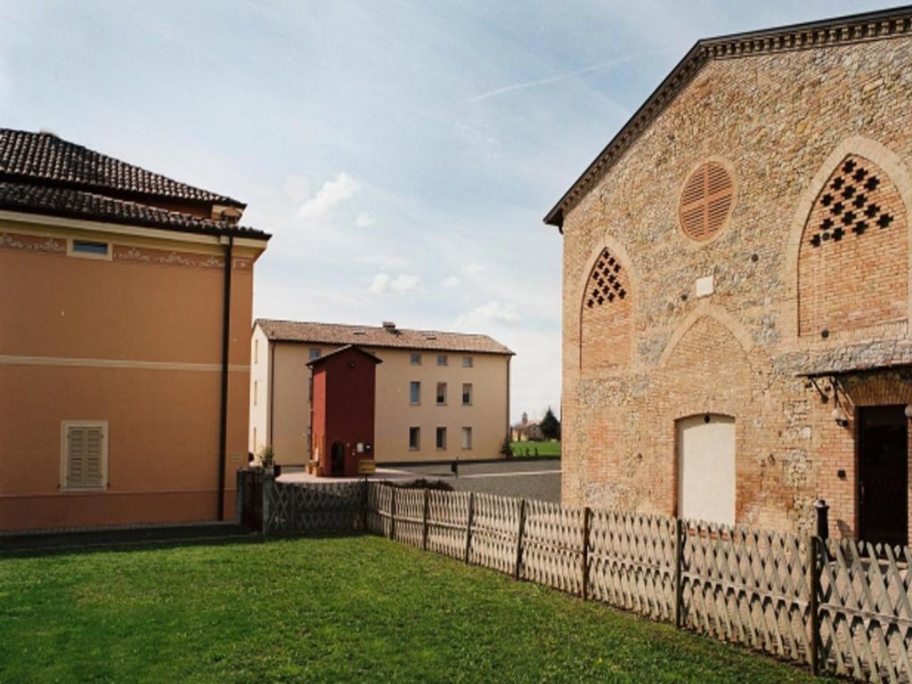 Villa Meli Lupi - Residenze Temporanee Parma Eksteriør bilde