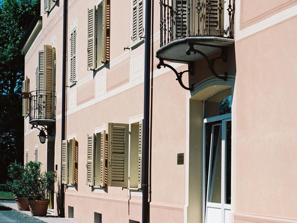 Villa Meli Lupi - Residenze Temporanee Parma Eksteriør bilde