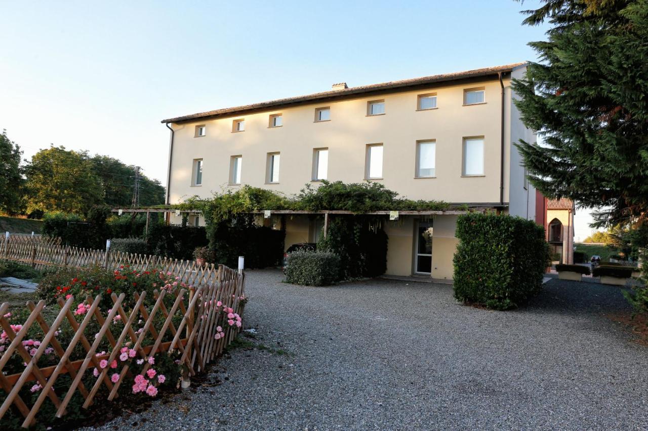 Villa Meli Lupi - Residenze Temporanee Parma Eksteriør bilde